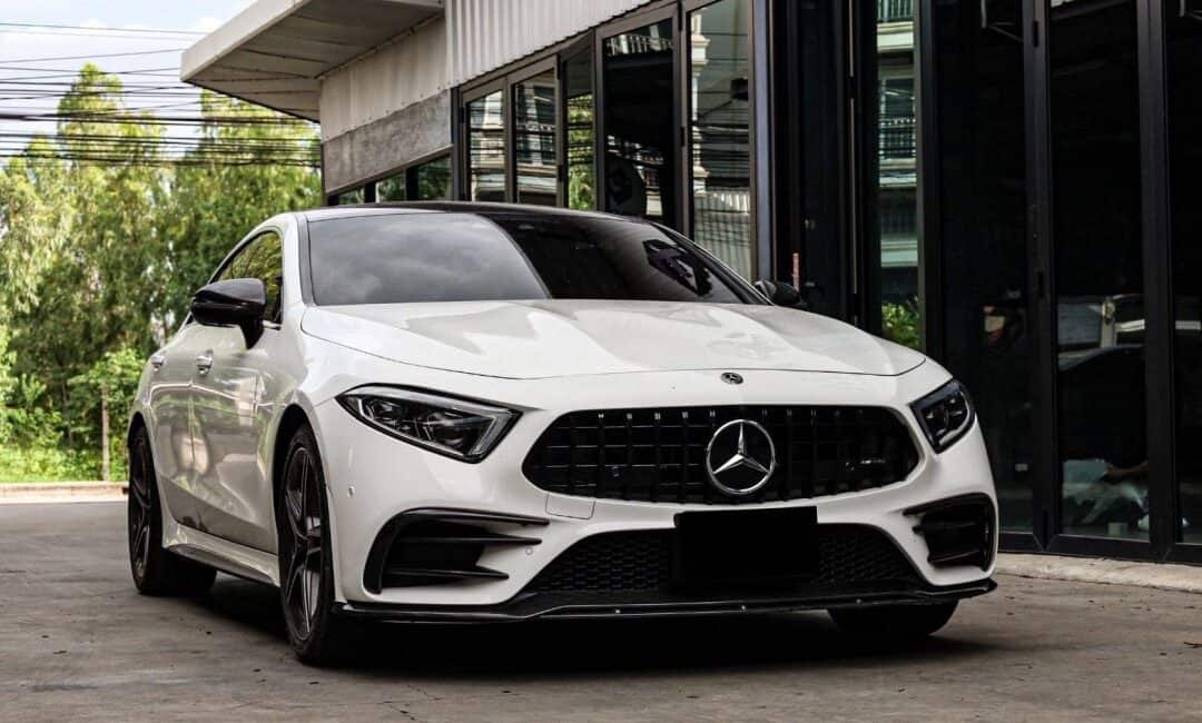 Mercedes-Benz luxury car in Bangkok, Thailand, available for Carleone's premier luxury car rental and limousine service, perfect for airport transfers and special occasions.